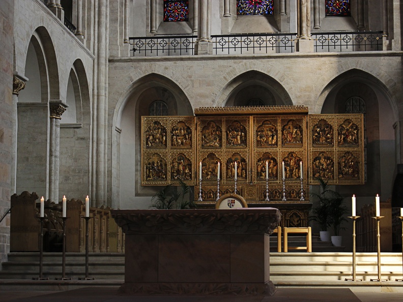 dom-altar-bild.JPG